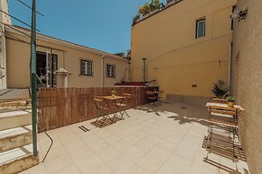 DownTown Guest House
