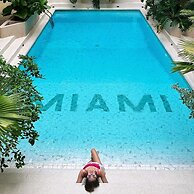 Miami Hotel