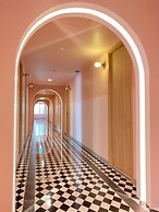 Miami Hotel