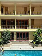 Miami Hotel