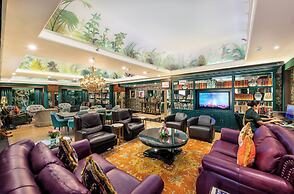 Mayfair Lagoon