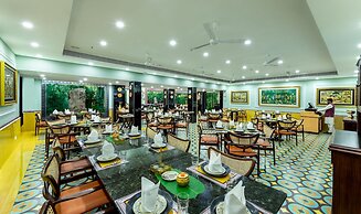 Mayfair Lagoon