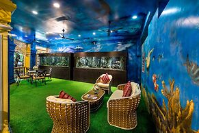 Mayfair Lagoon