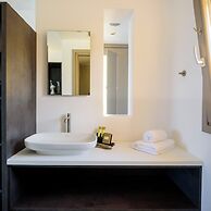 Kalestesia Suites