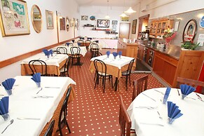 Hotel San Vitale
