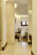 12 Months Luxury Resort