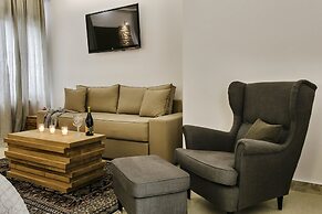 12 Months Luxury Resort