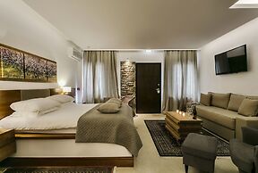 12 Months Luxury Resort