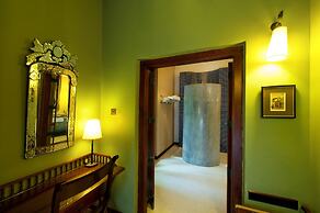 Reef Villa & Spa