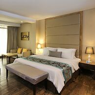 Goldberry Suites & Hotel Mactan
