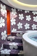 Hues Boutique Hotel