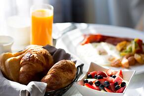Crowne Plaza Doha - The Business Park by IHG