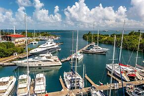 Marina Hotel at Shelter Bay
