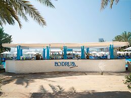 Rixos The Palm Hotel & Suites