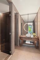 Rixos The Palm Hotel & Suites