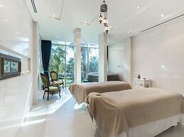 Rixos The Palm Hotel & Suites