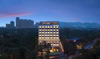 Vivanta Thane LBS Road
