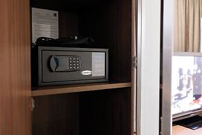 S33 Compact Hotel