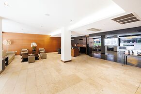 S33 Compact Hotel