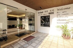 S33 Compact Hotel