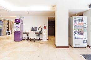 S33 Compact Hotel