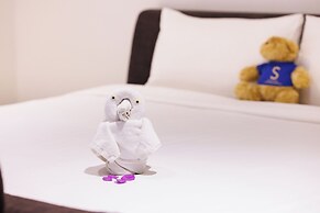 S33 Compact Hotel