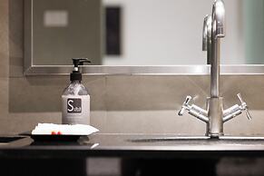 S33 Compact Hotel