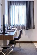 S33 Compact Hotel
