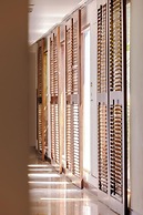 S33 Compact Hotel