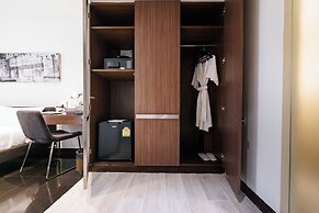 S33 Compact Hotel
