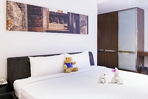 S33 Compact Hotel