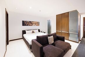 S33 Compact Hotel