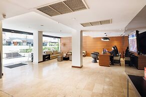 S33 Compact Hotel