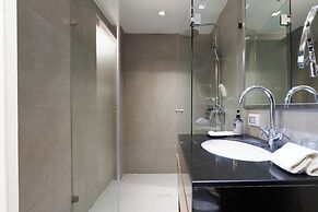 S33 Compact Hotel