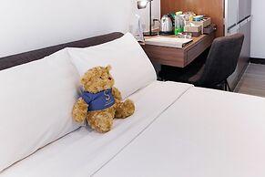 S33 Compact Hotel