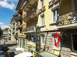 Hotel Alpina