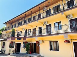 Long Street Hotel