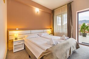Long Street Hotel
