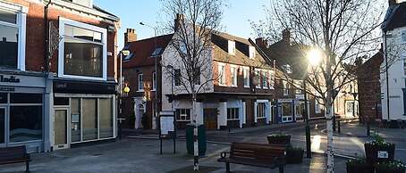 The Tudor Rose Hotel