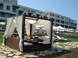 Ofir Apartment Hotel