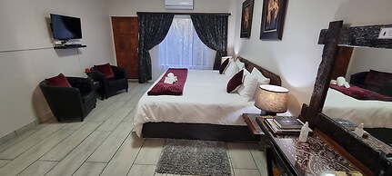 Ndiza Lodge & Cabanas