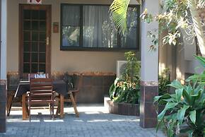 Ndiza Lodge & Cabanas