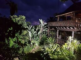 Ndiza Lodge & Cabanas