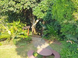 Ndiza Lodge & Cabanas