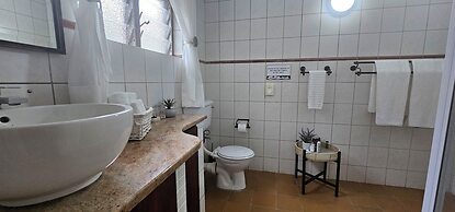 Ndiza Lodge & Cabanas