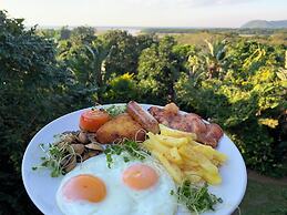 Ndiza Lodge & Cabanas