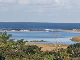 Ndiza Lodge & Cabanas