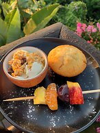 Ndiza Lodge & Cabanas