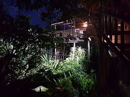Ndiza Lodge & Cabanas