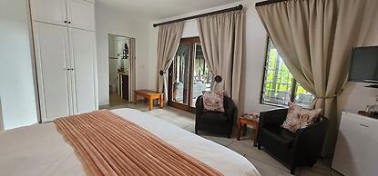 Ndiza Lodge & Cabanas